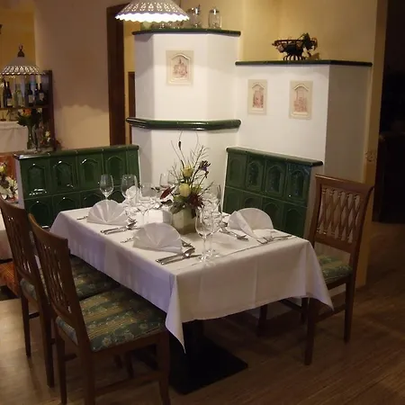 Konukevi Hotel-gasthof Martinek Baden