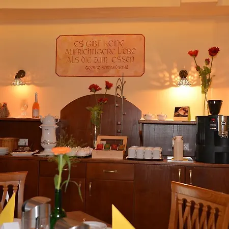 Konukevi Hotel-gasthof Martinek