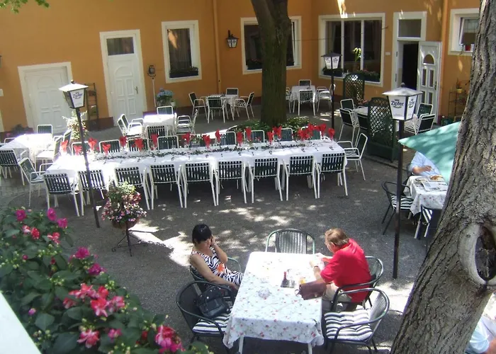 & Martinek Penzion 3*